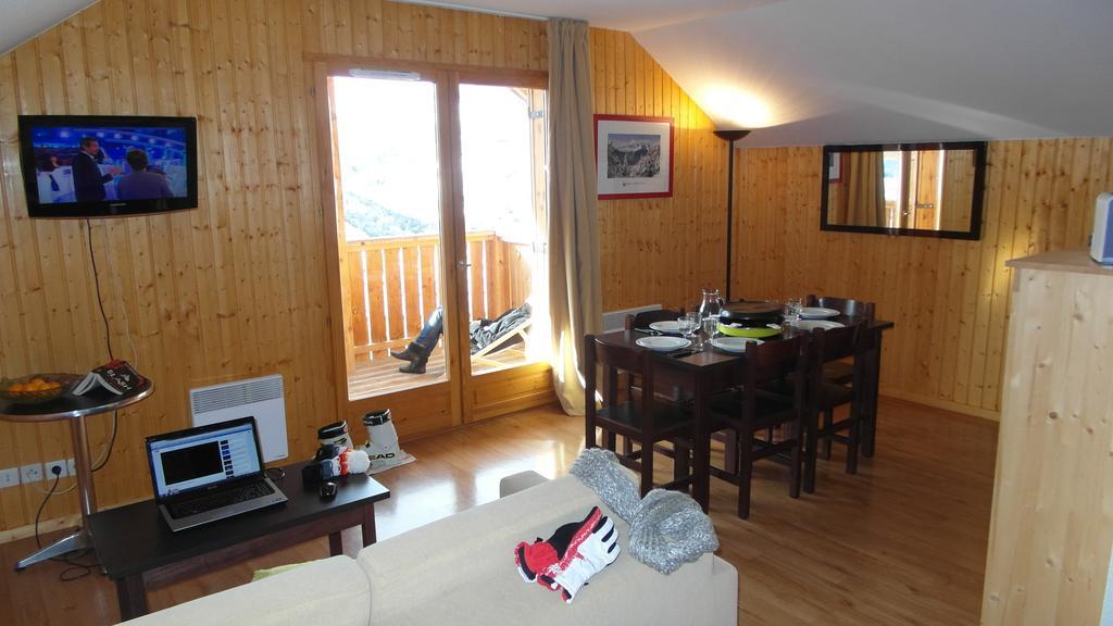 Residence Goelia Les Chalets Des Ecourts 생-장-다르브 객실 사진